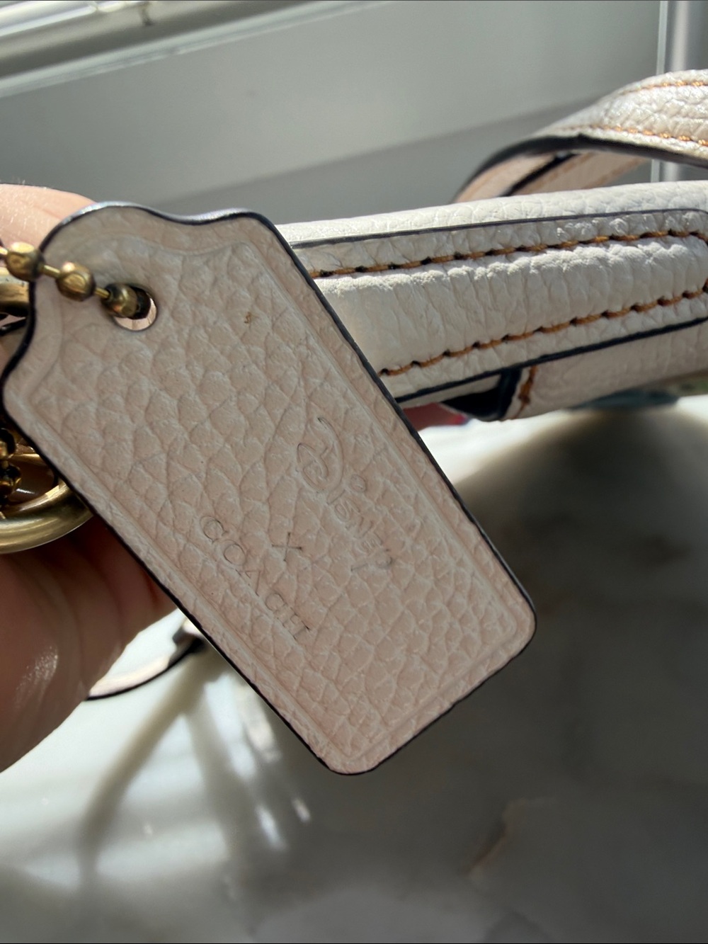 Disney x Coach Kitt Messenger Crossbody Bag With Patches [limited edition] - Picture 3 of 6
